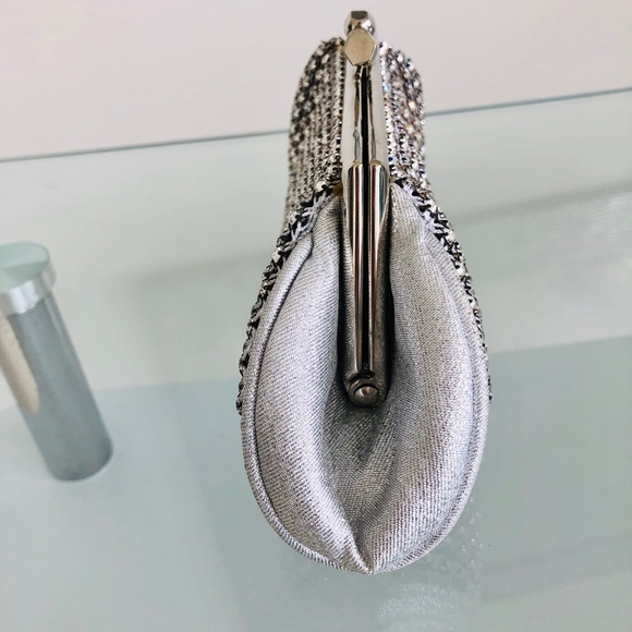 La Regale Mini Rhinestone Clutch - Picture 6 of 8